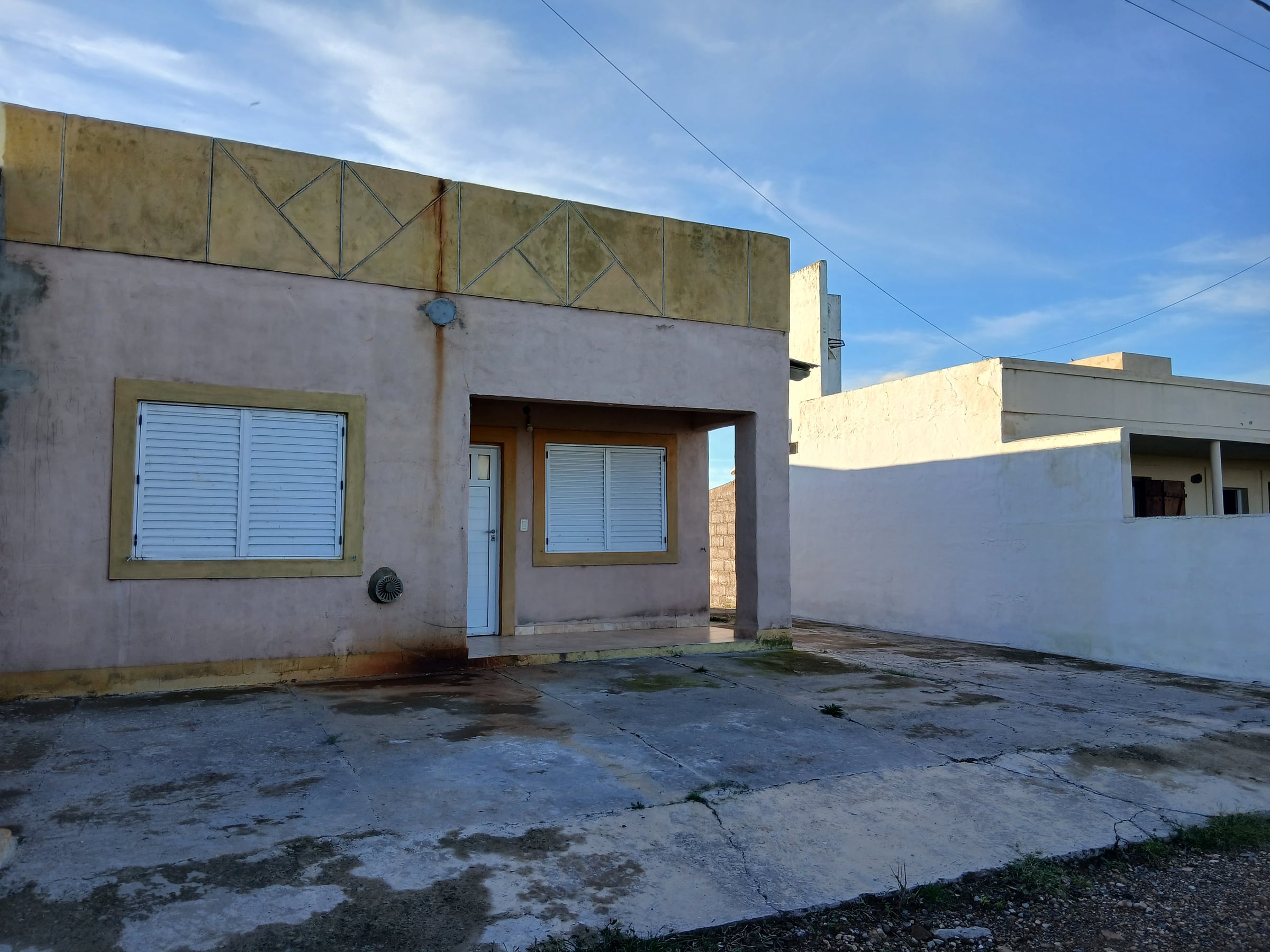 OPORTUNIDAD CASA HABITABLE