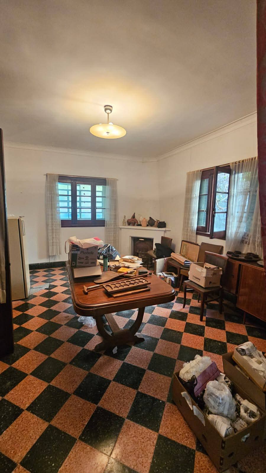 CASA CÉNTRICA CORTE ANTIGUO (MUY BUEN ESTADO) 🏡