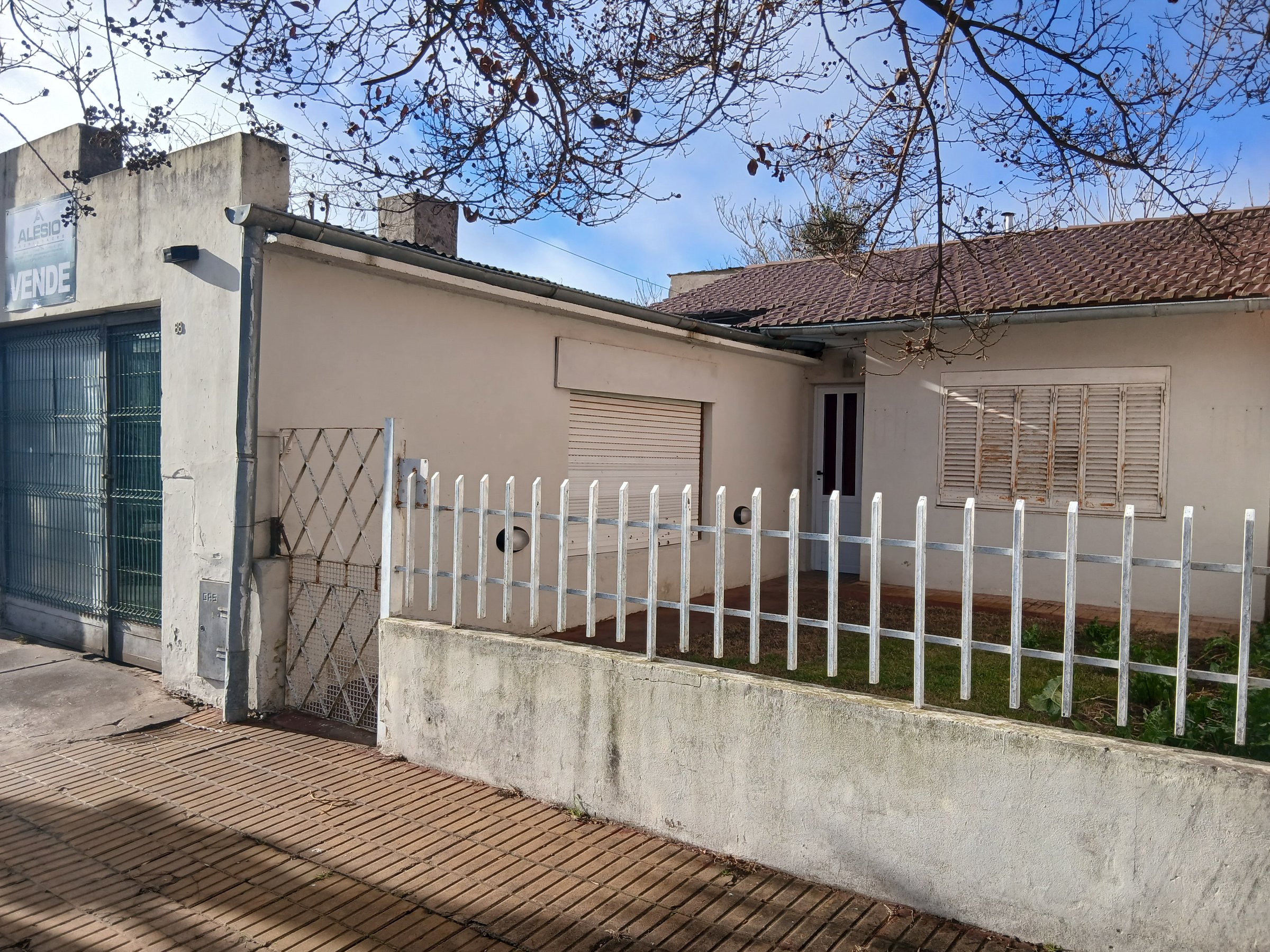 CASA BUENA UBICACIÓN 🏡