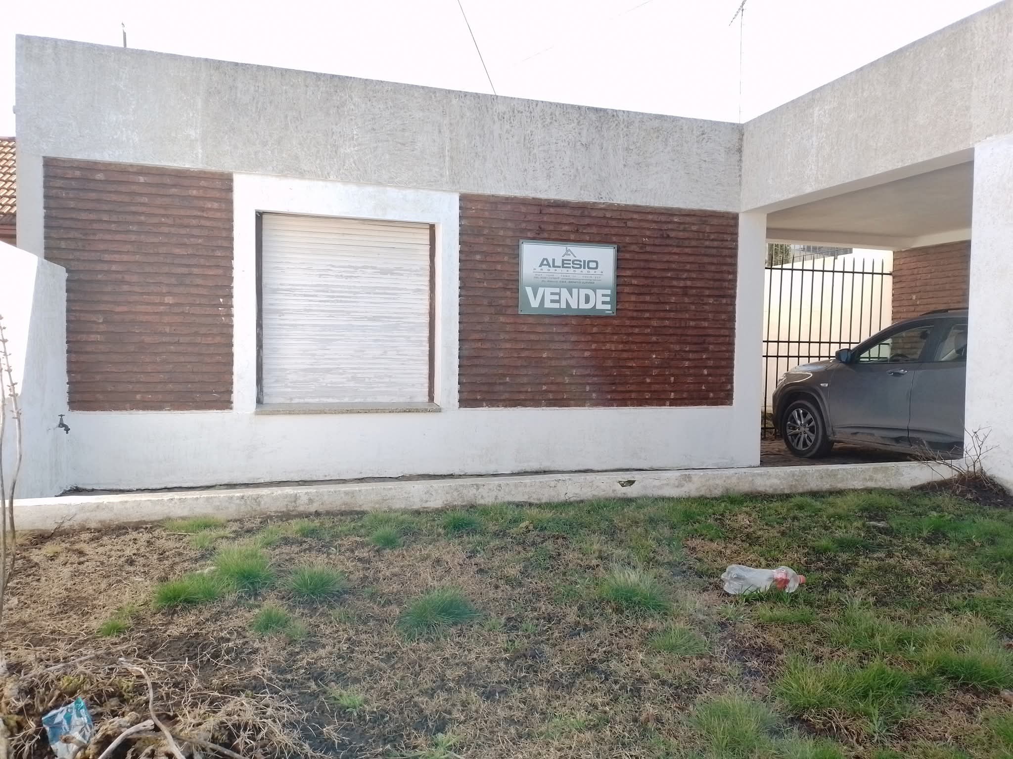 CASA EN BUENA UBICACIÓN 🏡