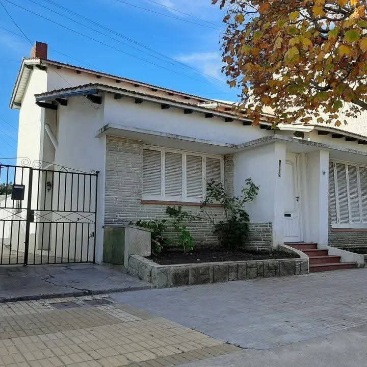 EXCELENTE VIVIENDA CÉNTRICA 🏡