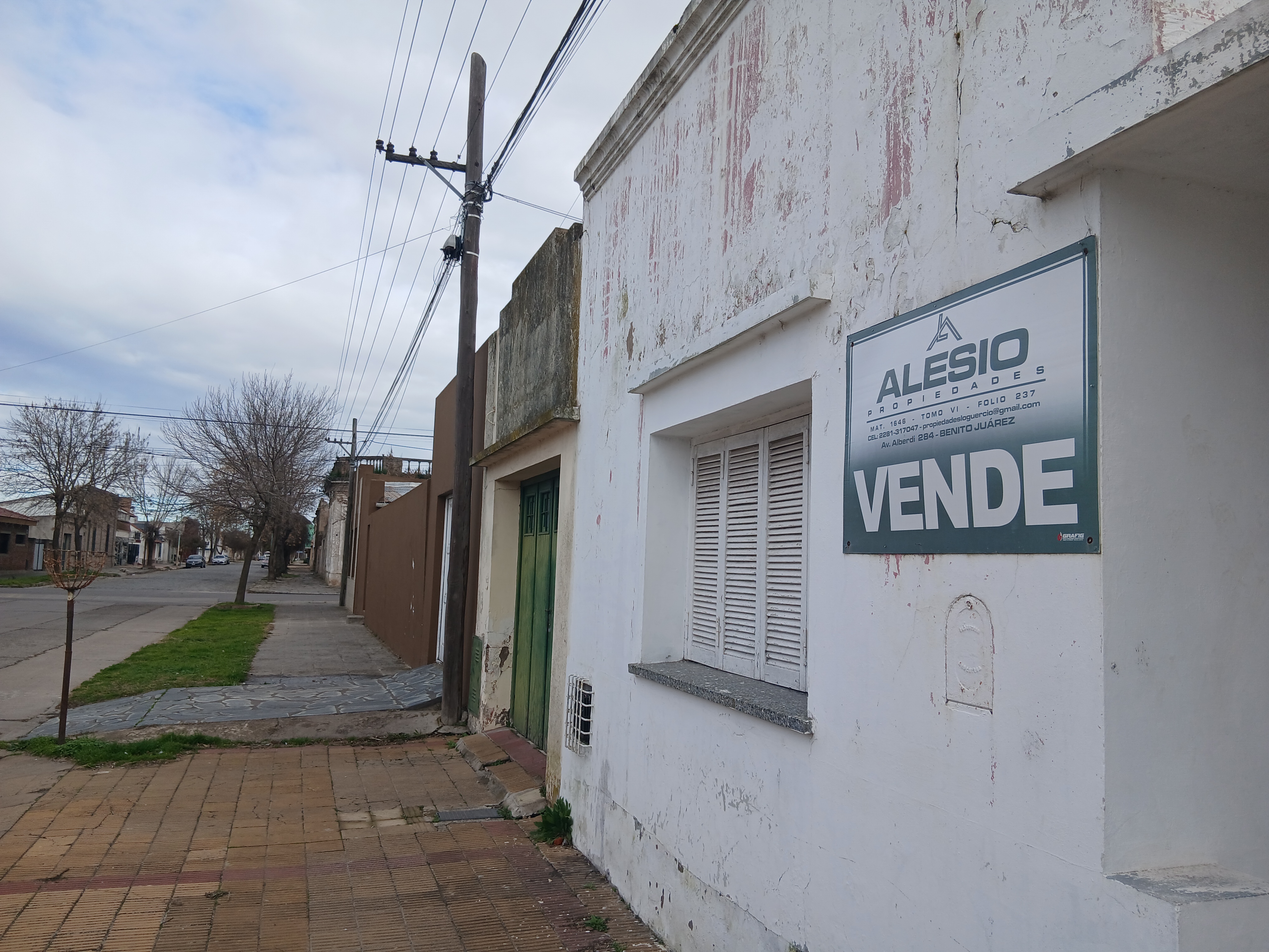 CASA EN BUENA UBICACIÓN 🏡