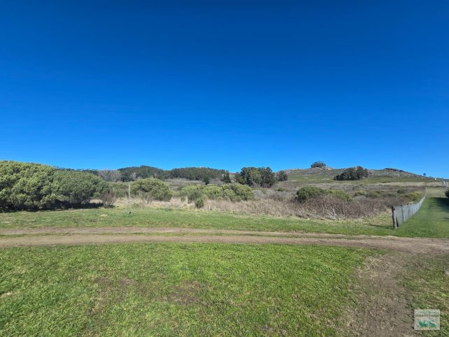 Lote en Venta 18000m² en Los Pioneros, ideal para turismo