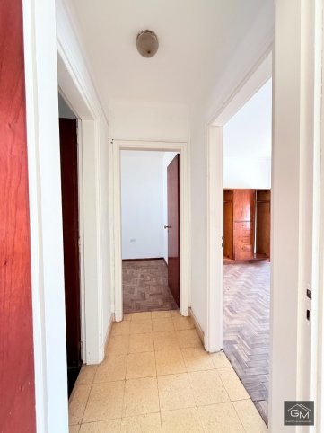 Casa 3 dorm, 320m² con garage y quincho — Ijurco y Ugalde