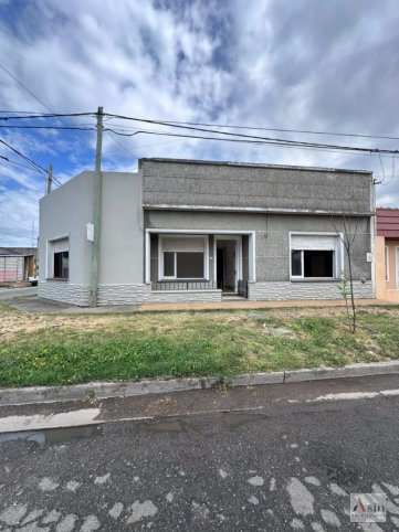 Casa en Venta Ijurco y Ugalde, 175m², 3 habitaciones, 2 baños, Garage