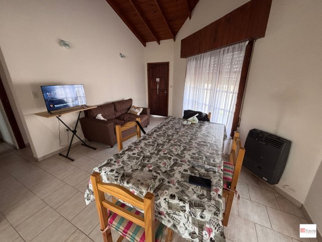 Casa 3 dorm, 90m² en Bolivar esquina Larrea