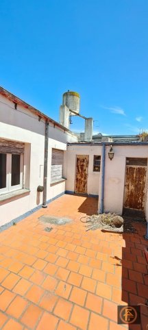 Casa 2 dorm, 129m² con garage — Pellegrini 1170