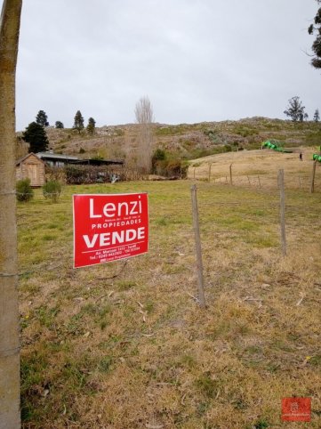 Lote irregular de 1025m² en calle Magnasco — Ideal para inversión
