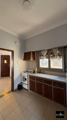 Casa 2 dorm, 80m² en Mosconi y Vigil — Villa Italia