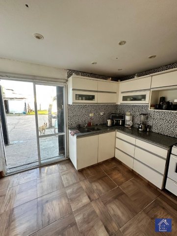 Casa 2 dorm, 150m² con pileta y quincho — Villa Aguirre