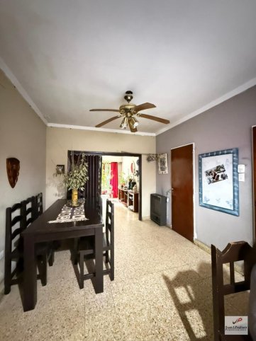 Casa 3 dorm, 120m² a reciclar — Pinto y Moreno