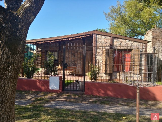 Casa 2 dorm, 152m² con garage — Gardey