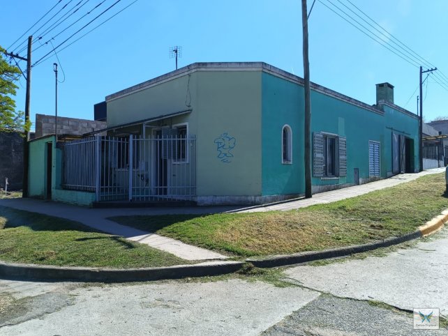 Casa 3 dorm, 150m² con garage — Figueroa 503