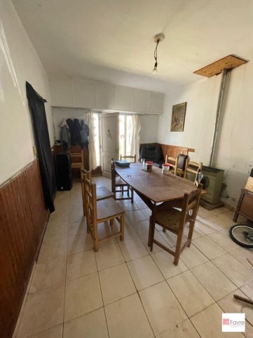 Casa 3 dorm, 100m² en Ituzaingo 1271 con entrada de auto