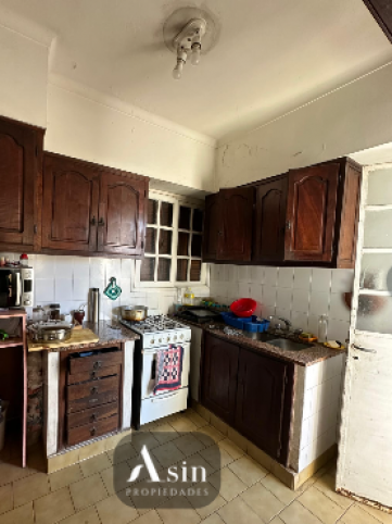 Casa 2 dorm, 89m² con pileta y quincho