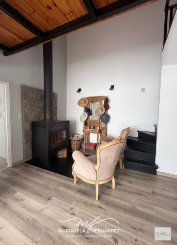 Casa 4 dorm, 200m² con pileta y quincho
