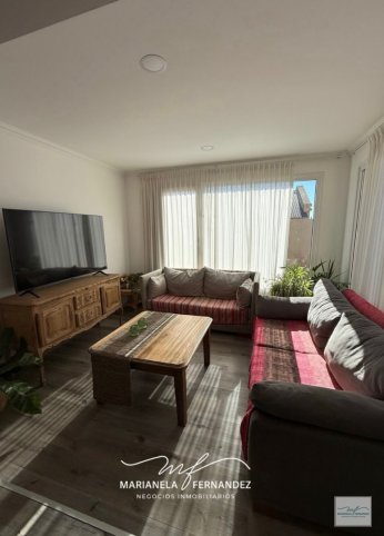 Casa 4 dorm, 200m² con pileta y quincho