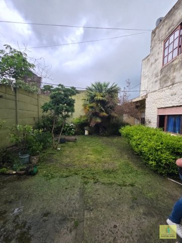 Casa 3 dorm, lote 500m² en Piedrabuena y Newton