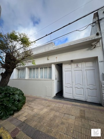 Casa 3 dorm, 171m² céntrica con garage