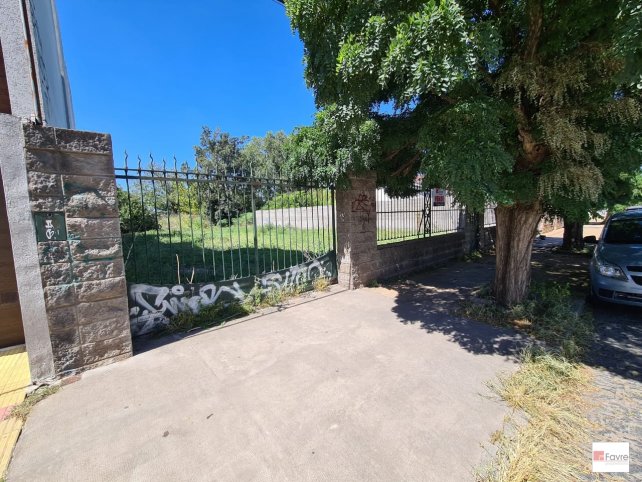 Lote en venta de 1500m² en Alsina al 700