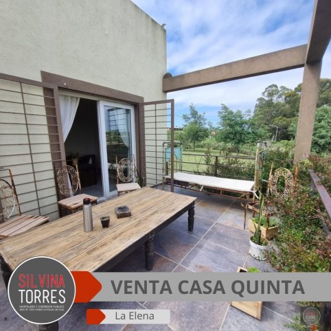 Casa 2 dorm, 112m² con pileta y amplio parque — La Elena