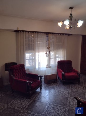 Casa en zona turística de 3 habitaciones 180 m²