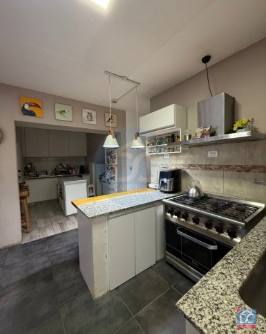 Casa en Venta Guise 349, 5 dorm, 200m²