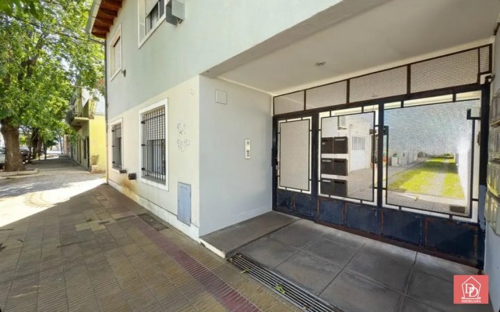 Depto 1 dorm, 60m² en planta baja con garage — Pellegrini