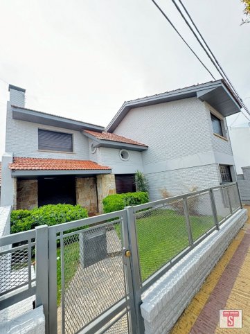 Casa 4 dorm, 387m² con garage — Belgrano