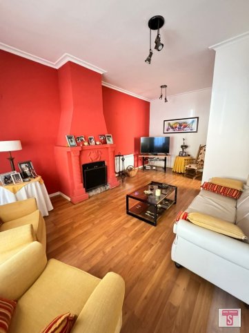 Casa 4 dorm, 387m² con garage — Belgrano