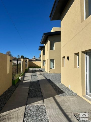 Depto 1 dorm, 48m² a estrenar con cochera — Malvinas y Darragueira