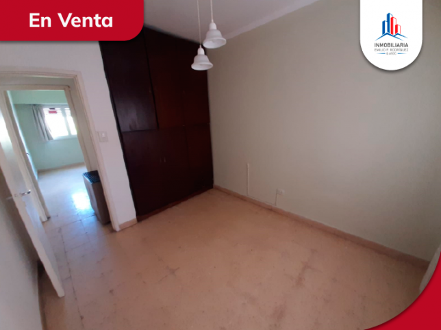 Casa en Venta Sarmiento 1700, 2 dorm, 10x33m