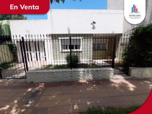 Casa en Venta Sarmiento 1700, 2 dorm, 10x33m