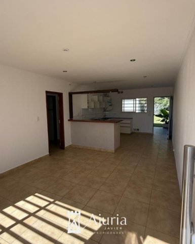 PH 2 dorm, 1 baño, patio y galería — Américo Reynoso