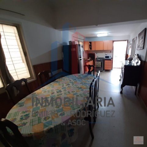 Casa 3 dorm, 100m² con garage y quincho