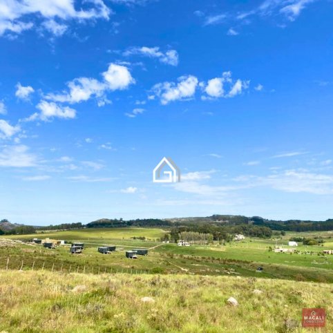 Lote en Venta 30000m² Av. Estrada