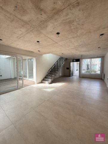 Depto 3 dorm, 120m² con cochera y pileta — Housing