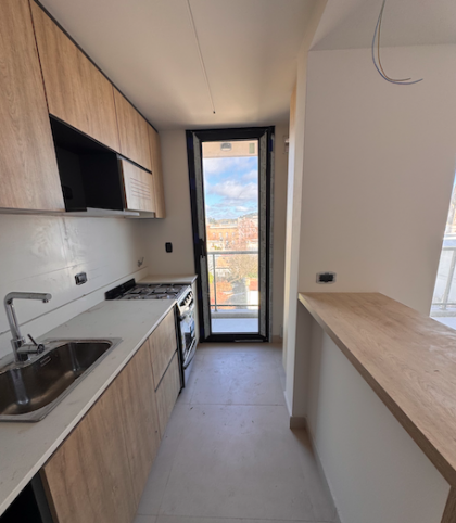 Depto a estrenar 2 dorm, 100m² con cochera — Rodríguez entre Belgrano y Maipú