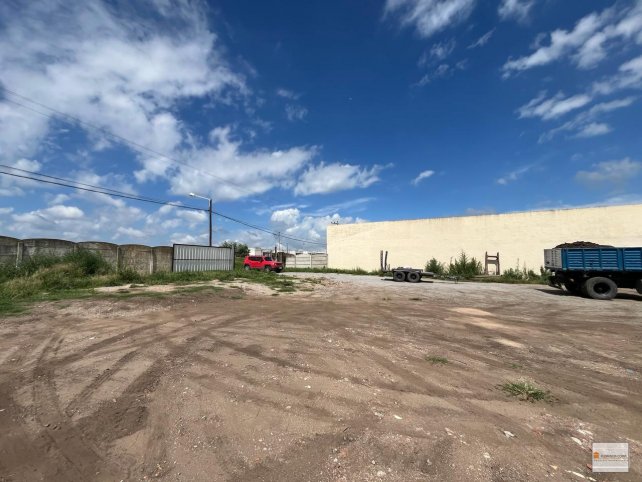 Lote en Venta 1875m² ideal para emprendimiento — Buenos Aires y Trabajadores Municipales