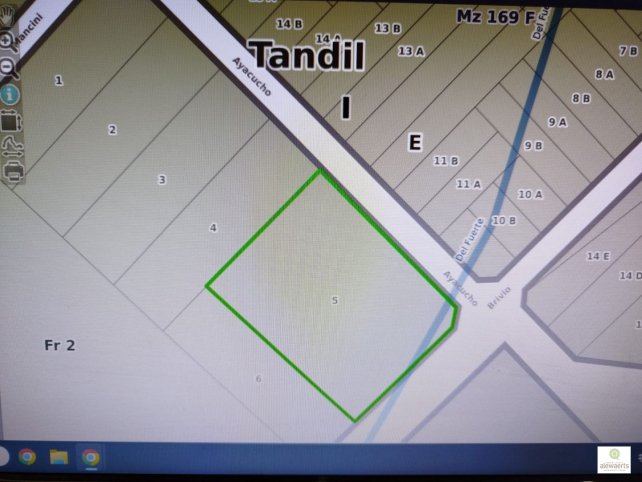 Lote en venta de 3243m² en Ayacucho y Brivio, ideal para construir