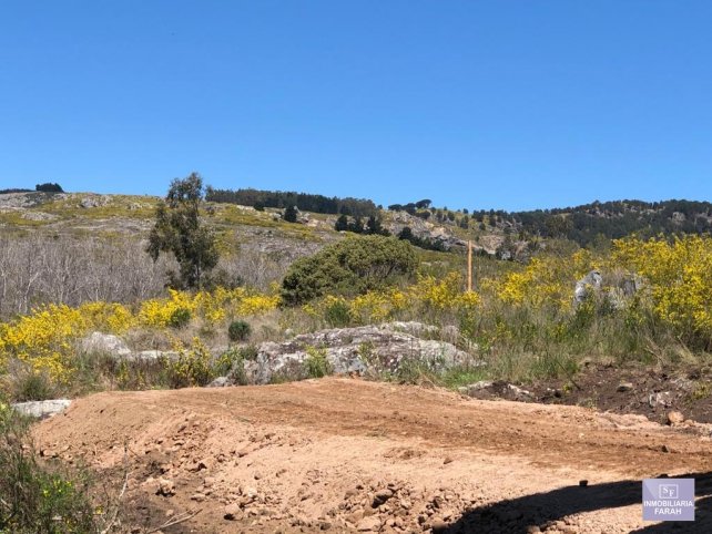 Lote en Venta de 2808m² en Linstow y Los Corales