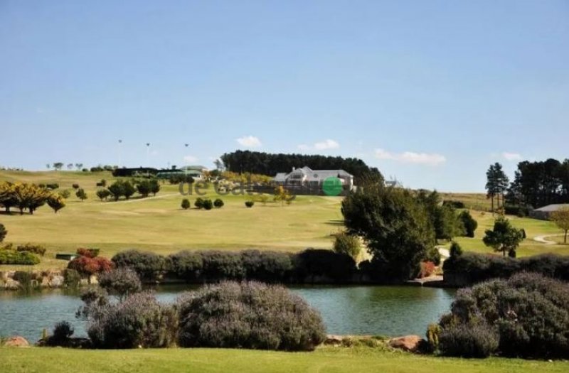 Lote en venta de 2211m² en Country Club El Valle de Tandil