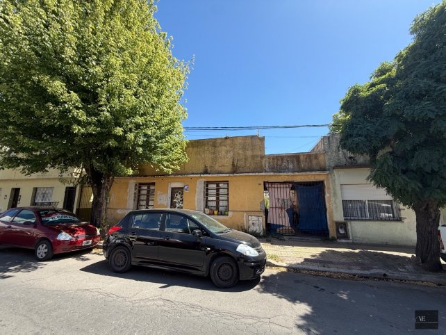 Lote en venta 475m² para constructores — Sarmiento 100