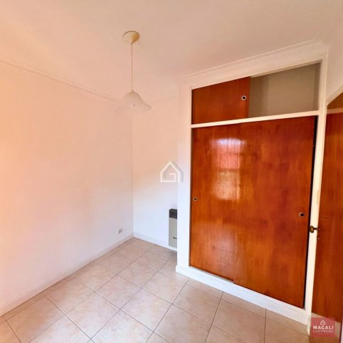 Mitre 100