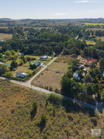 Lote en venta Pueblo Vasco y Yugoslavia
