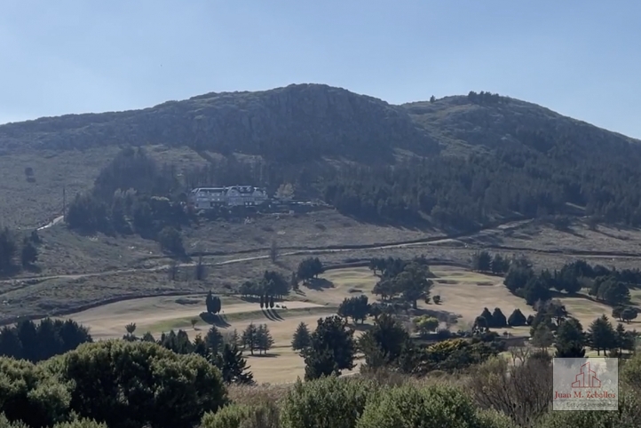 Lote en Venta 2000m² en Valle Escondido con servicios