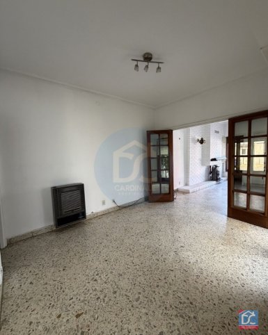 Casa céntrica a la venta, 150m², 2 dorm, 1 baño, garage — Pinto 800