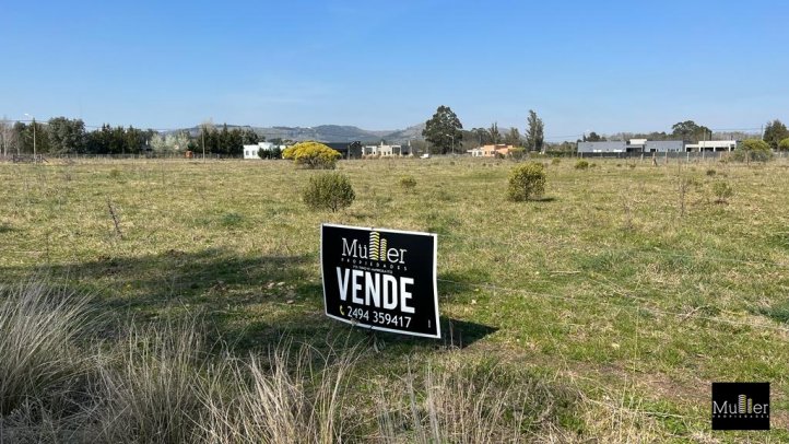Lote en venta 2100m² en La Blanca y Salceda — Zona La Rural