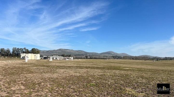 Lote en venta 2100m² en La Blanca y Salceda — Zona La Rural