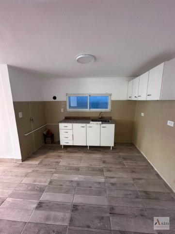 Casa reciclada de dos habitaciones en venta — Saavedra 1253